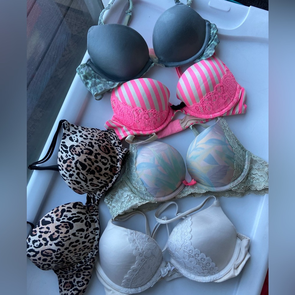 Lot of 5 VS push-ups 34A